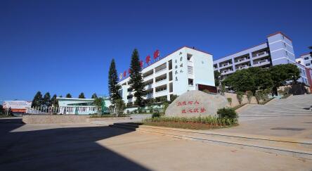 校園環(huán)境