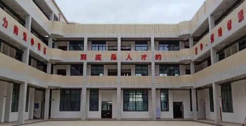 校園環(huán)境