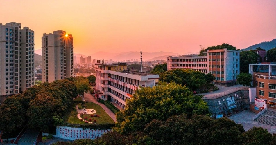 福建省永春職業中專學校環境圖